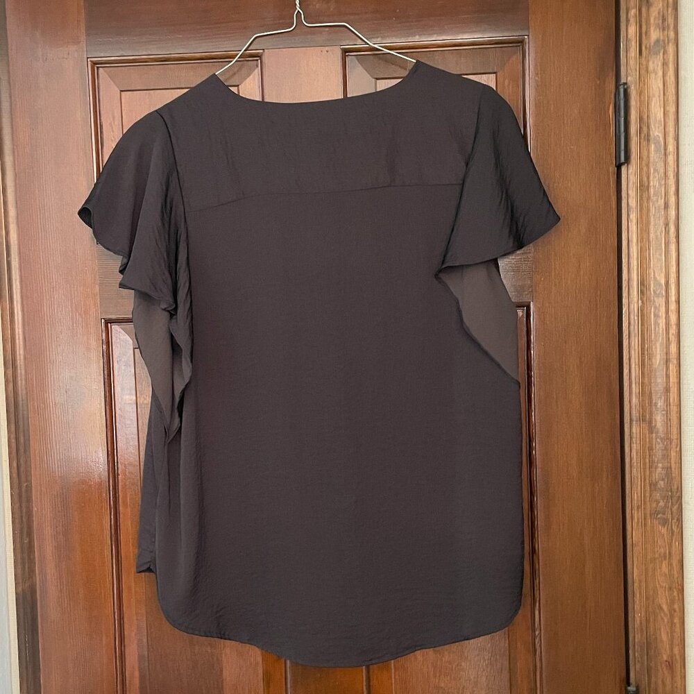 Size 14 H&M black flutter sleeve top - Picture 2 of 8